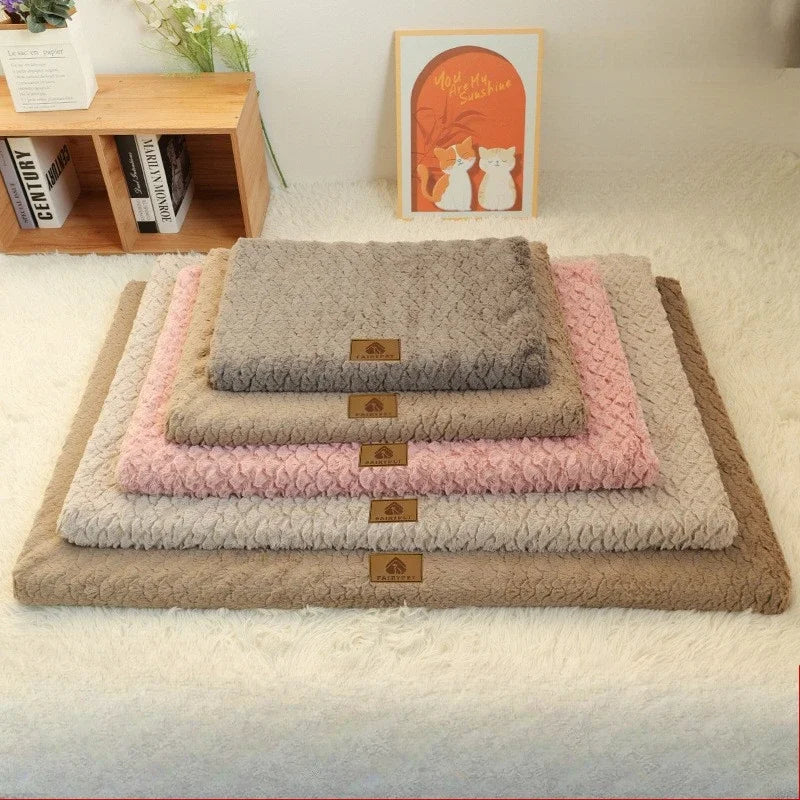 Winter Warme Hundebettmatte Kurze Plüsch Weiche Haustier Isomatte für Kleine Mittelgroße Hunde Katzen Abnehmbare Hundeschlafkissen Heimtierbedarf Hundetraum.store